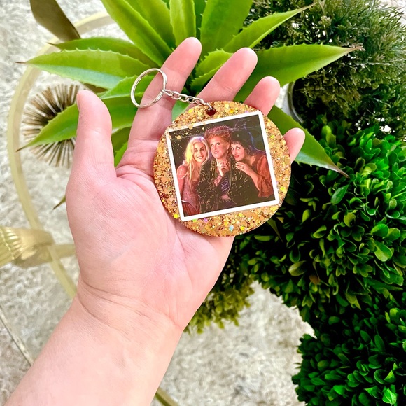 Hocus Pocus Keychain - Picture 4 of 5
